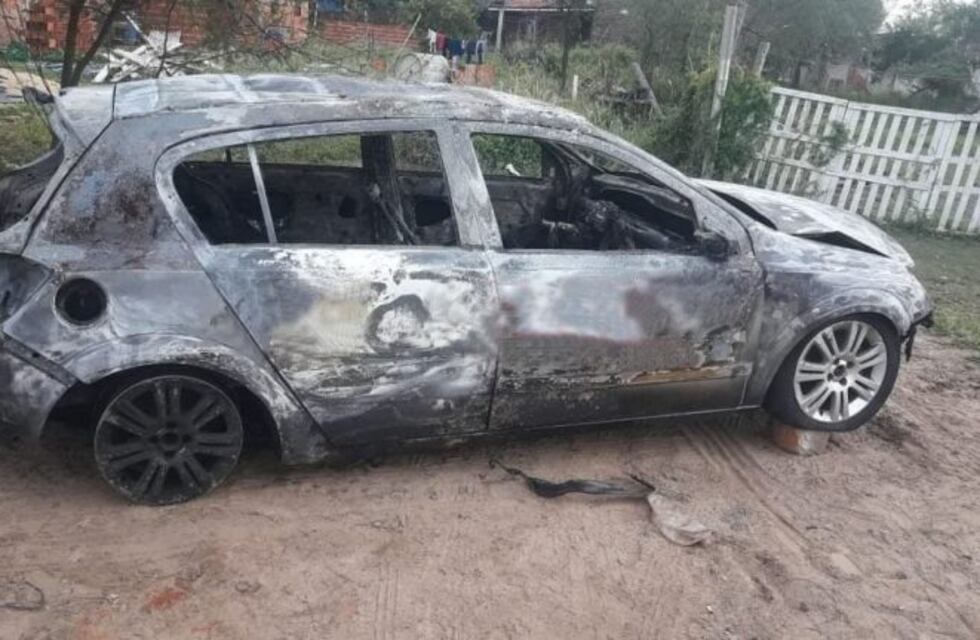 Atropellan y matan a un canillita, luego queman el auto para borrar las pruebas