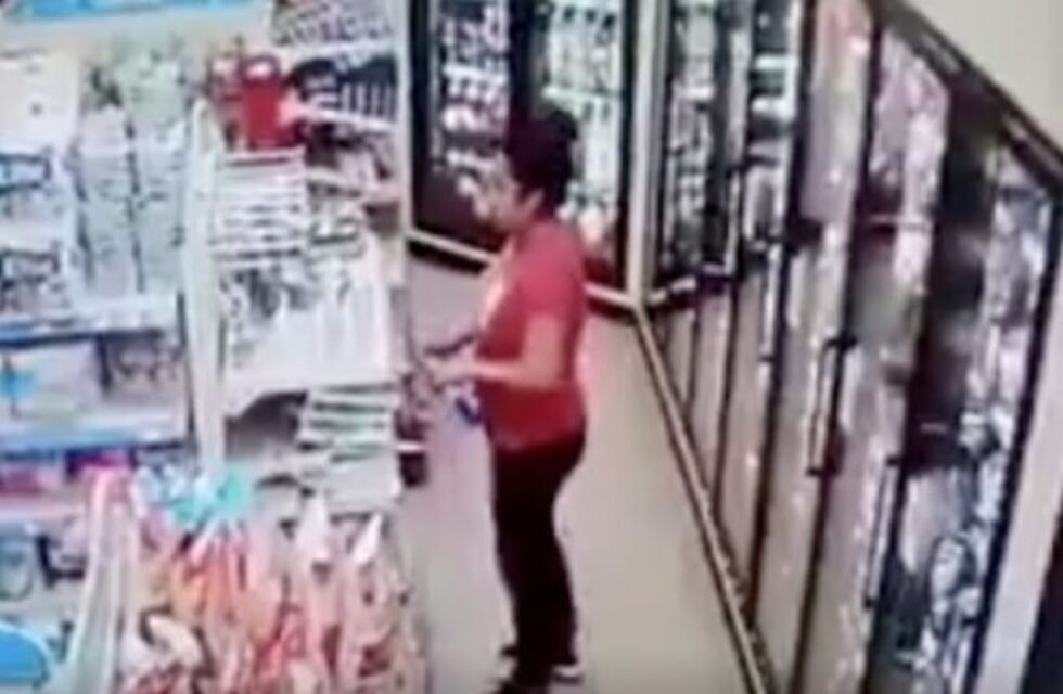 Viral: entró a una tienda, usó un producto para lavar sus partes íntimas, y se fue sin comprar