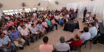 Para fines de enero se prevé finalizar las firmas de actas con todos los municipios para avanzar en el proyecto de ley\u002E