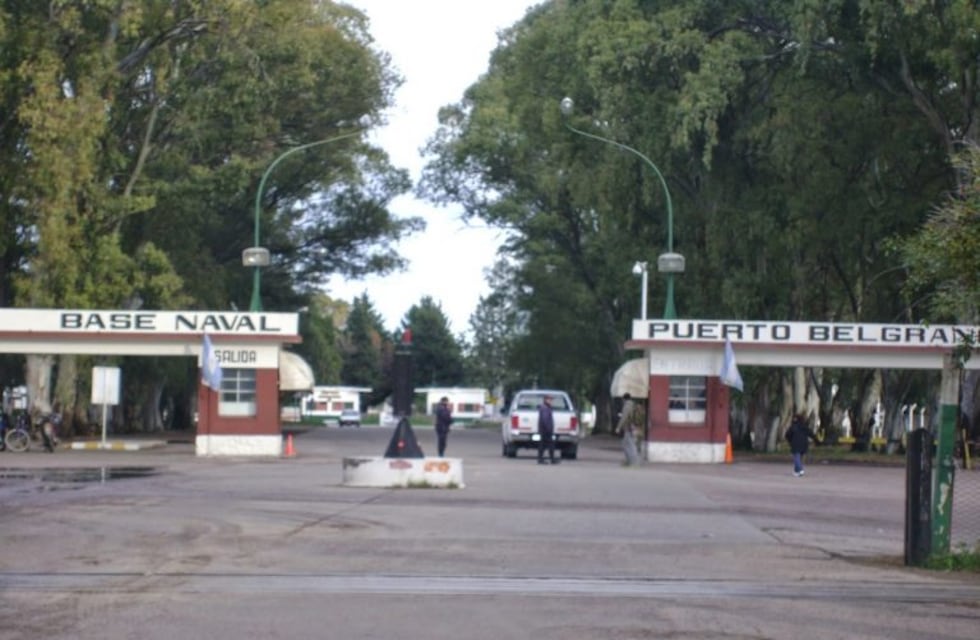 Allanamiento en Punta Alta por una causa de falsificación de pases a la BNPB
