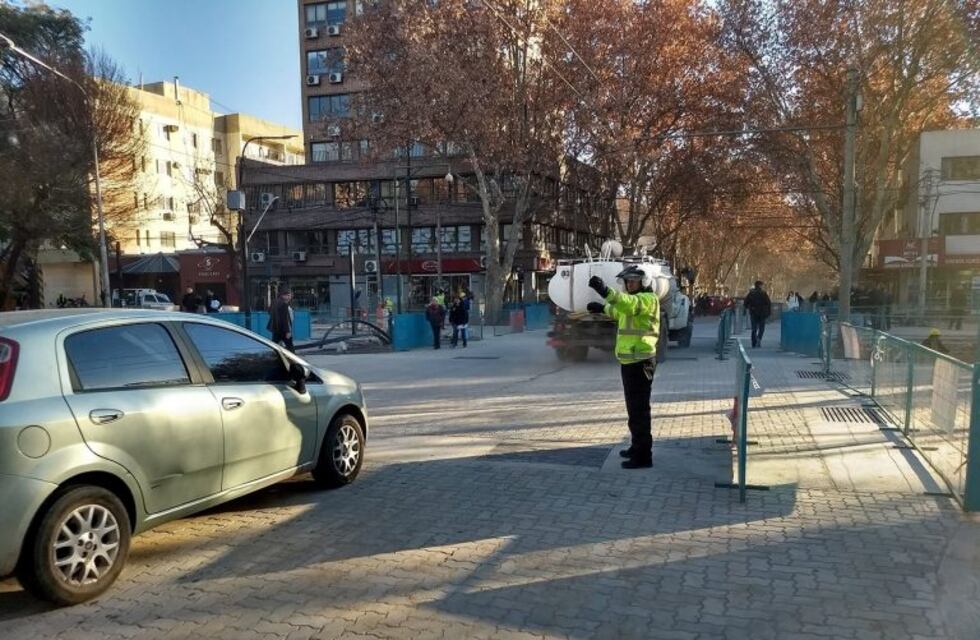 Ya se puede circular por España y Pedro Molina