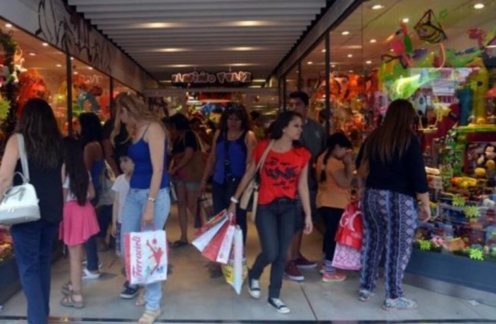 ¿Cómo rige el feriado nacional por Carnaval para los comercios?