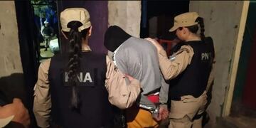 Detenidos\nCrédito: Prefectura Naval Argentina Gchú