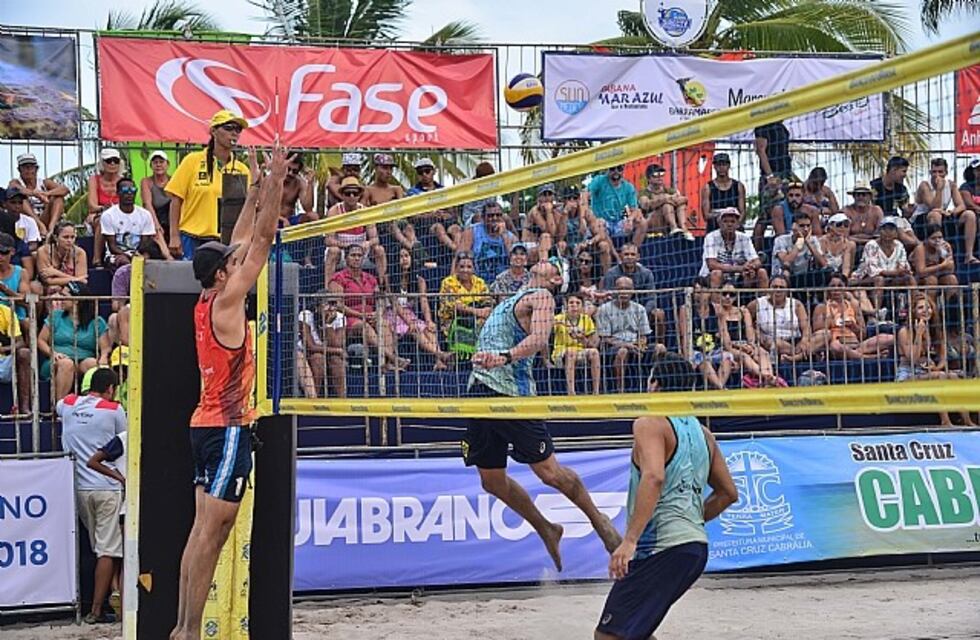 El rosarino Capogrosso consiguió la medalla de plata en el Sudamericano de Beach Volley