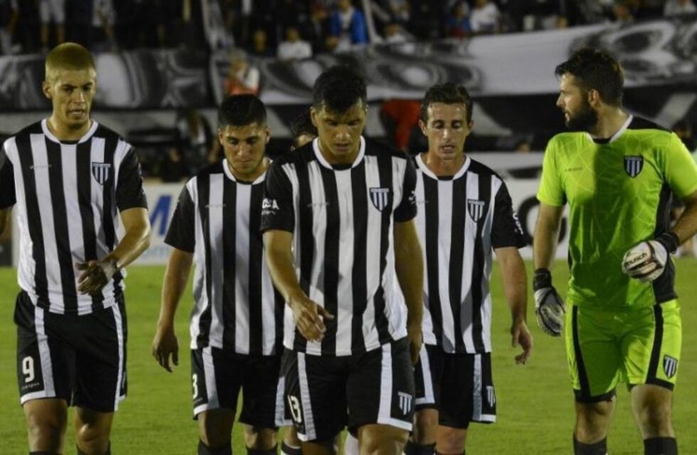 Otra derrota de Gimnasia que lo deja tropezando