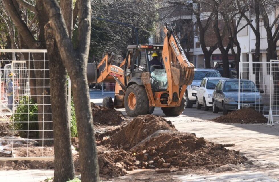 Se pusieron en marcha las obras de remodelación de calle Maipú