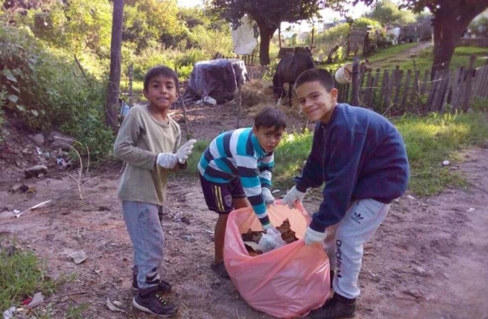 Niños se suman al desafío viral para cuidar el medio ambiente