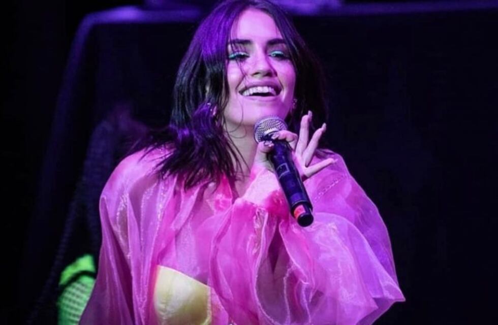 El sensual vestido negro con el que Lali Espósito cosecho miles de corazones en Instagram