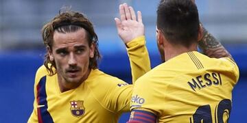 Griezmann le enseñó su particular baile a Mateo Messi