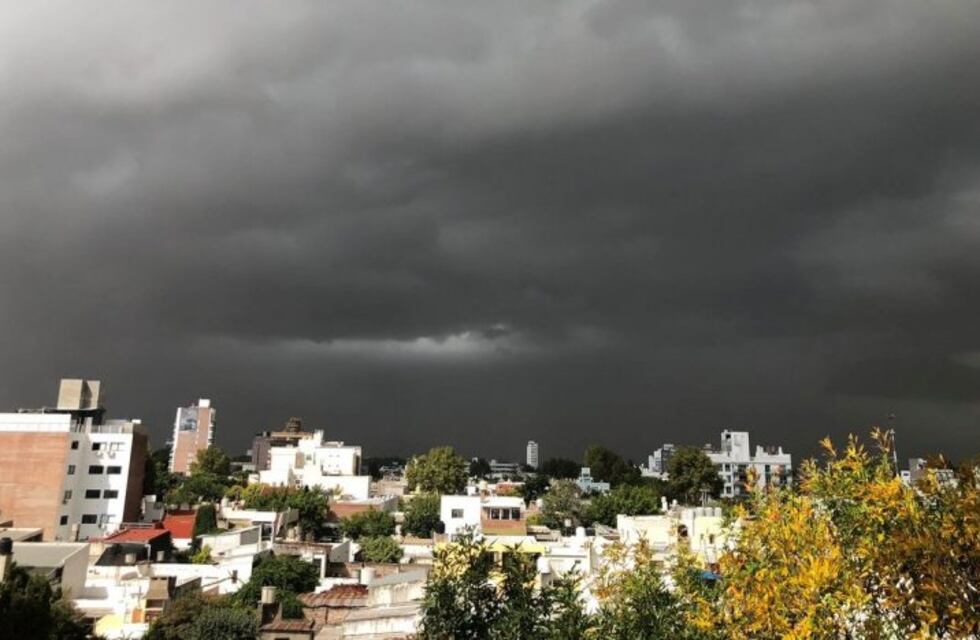 Emitieron un alerta por tormentas sobre Rosario y el sur de Santa Fe