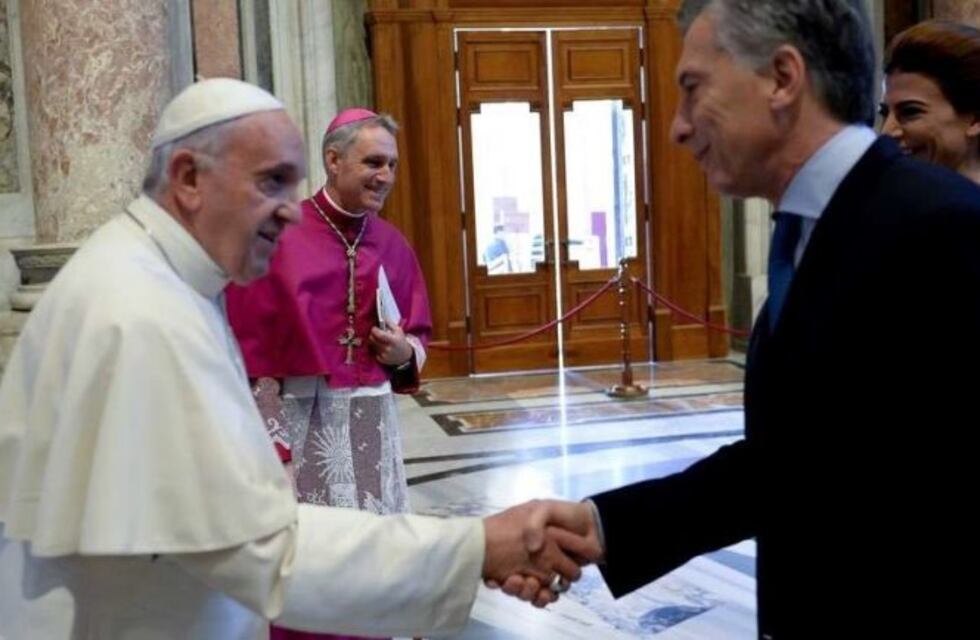 El Gobierno de Macri insiste con la visita del Papa