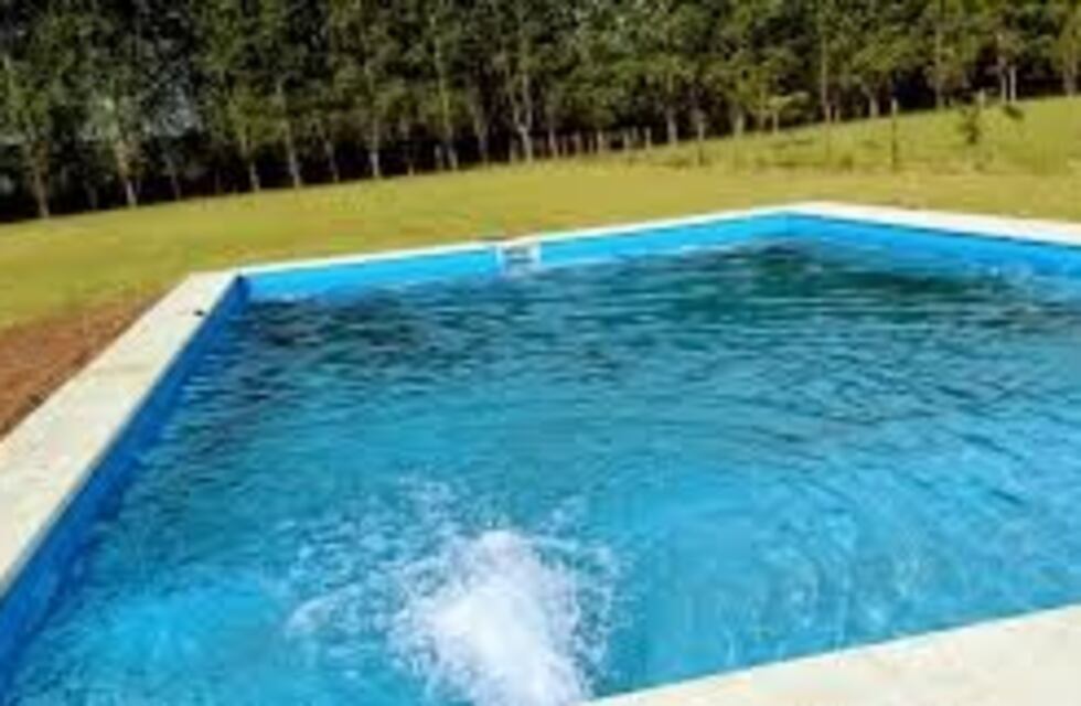 Una niña de 14 años golpeó su cabeza en la pileta: está en terapia intensiva