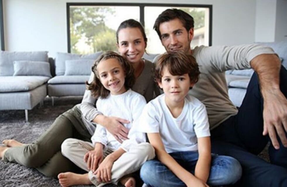 En esta escena familiar se esconden algunas palabras: ¿las pueden encontrar en diez segundos?