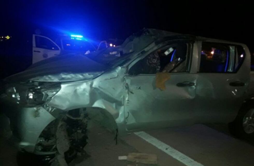 Dos sujetos quedaron heridos luego de un vuelco en el Camino Nº 100