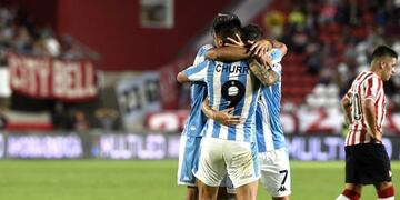 Estudiantes perdió 2 a 1 ante Racing en la última fecha de la Superliga (Nievas / Olé)
