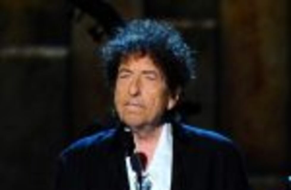 Bob Dylan no irá a recoger su Nobel porque tiene otros compromisos