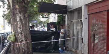 Matan a un hombre a plena luz del día\u002E