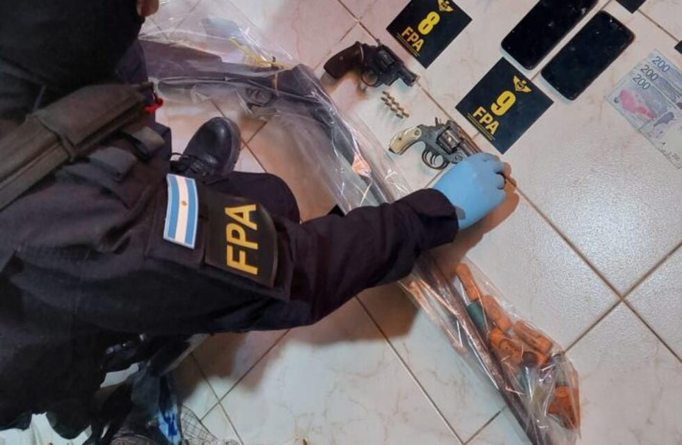 Dos detenidos por la FPA por venta de drogas en Arroyito y en Tránsito