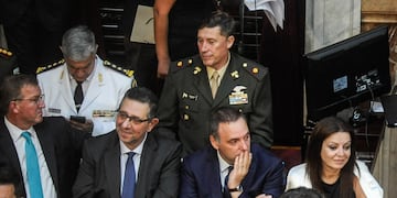 Alejandro Guglielmi (arriba), ahora exjefe de Casa Militar. (Federico López Claro / Corresponsalía)