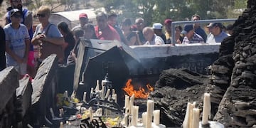Miles de files se congregaron este Viernes Santo en Vallecito, Difunta Correa.