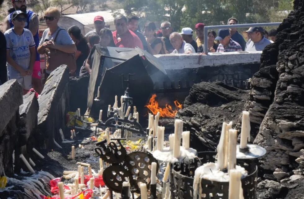 Difunta Correa: 100 mil fieles colmaron el predio en San Juan para pedir y agradecer