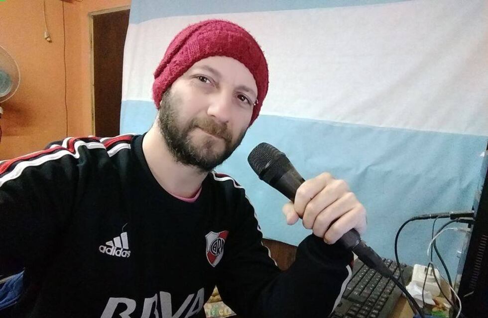 El Youtuber de Arroyito Frankucho Bonetto viaja a Qatar a conocer las instalaciones