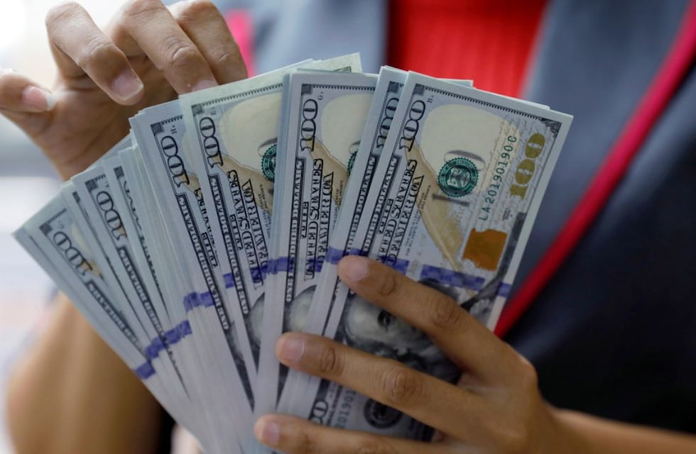 Quiénes no pueden acceder a comprar los US$200 solidarios en marzo