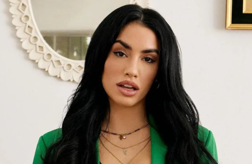 Netflix: la escena del documental de Lali Espósito con un video inédito de su infancia que generó impacto y dio de qué hablar