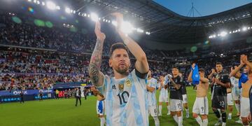 Lionel Messi superó en títulos a todos los clubes de Europa desde que debutó como futbolista profesional.