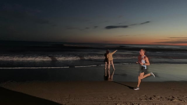 Se disputó en Claromecó la 5ta Carrera y Caminata Solidaria del Club 24 de Abril