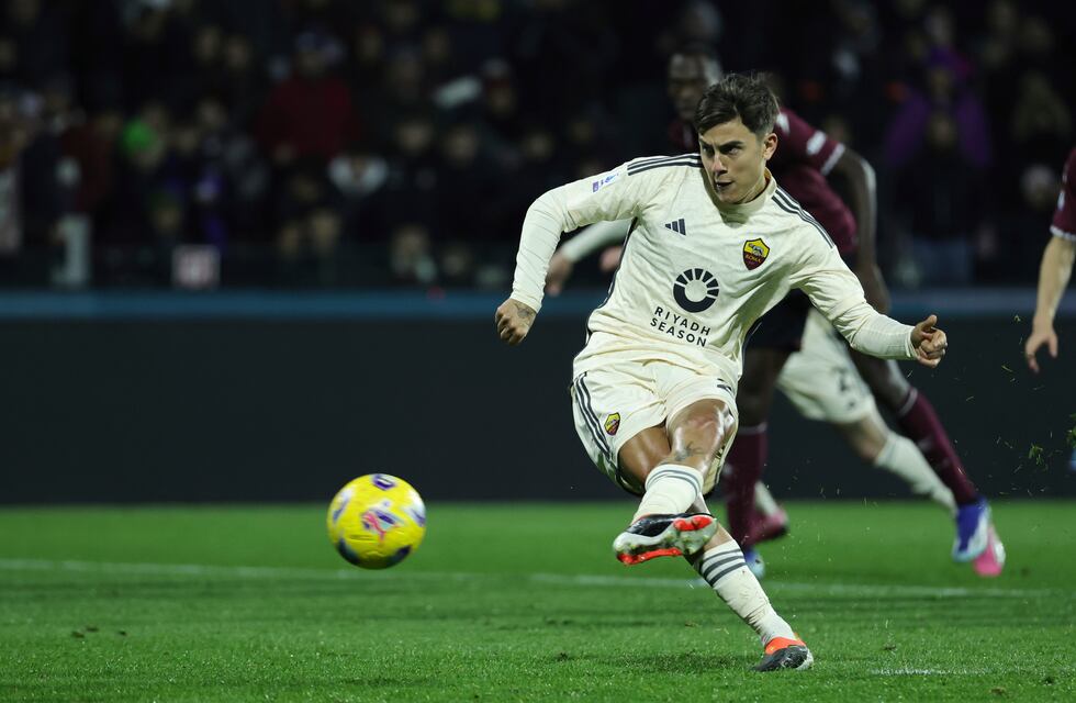 Un gol de Paulo Dybala y pase de taco en el segundo para la victoria de la Roma