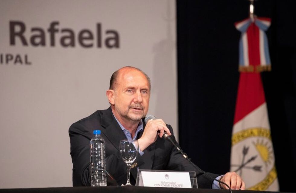 Perotti anunció que todas las actividades del Gran Rosario deberán cerrar a las 19:30