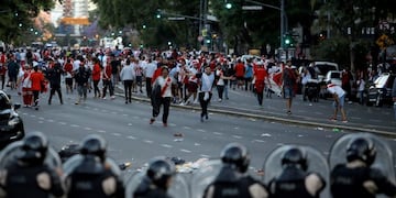 Barrabravas: hay acuerdo para aprobar con cambios la ley que pidió Macri\u002E