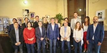 El intendente electo Emilio Jatón presentó a su gabinete para la Municipalidad de Santa Fe\u002E (@emiliojaton)