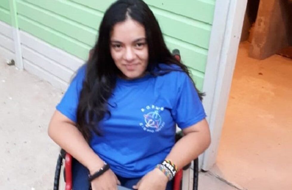 Tras dos años, la chica con huesos de cristal volverá a la escuela