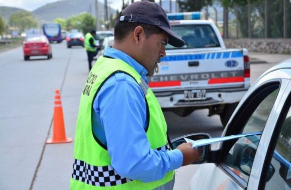 Cómo sería la nueva norma de circulación vehicular en Salta