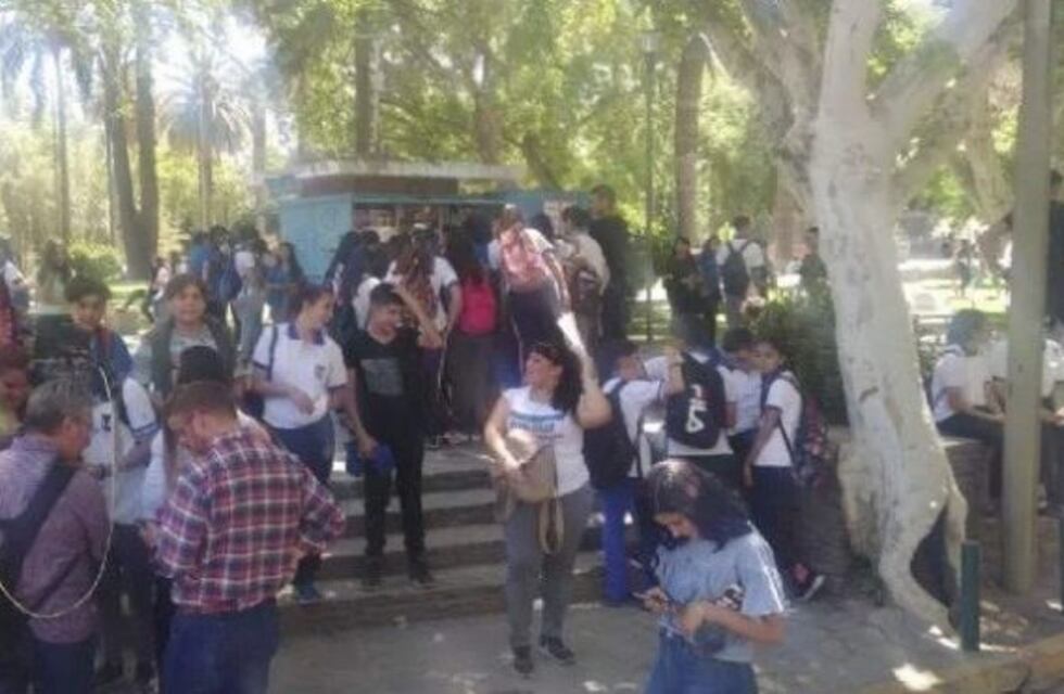 Salieron a festejar el fin de curso, hubo disturbios y un menor demorado