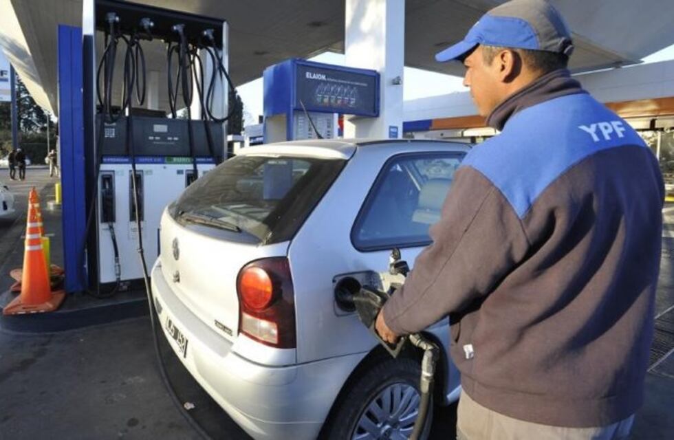 Los estacioneros afirman que desde julio el combustible aumentaría un 3%