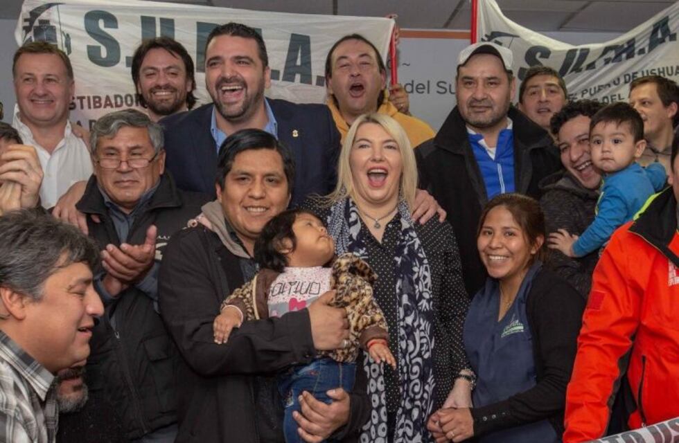 Gobierno entregó tierras al IPV para la construcción de 40 viviendas a portuarios