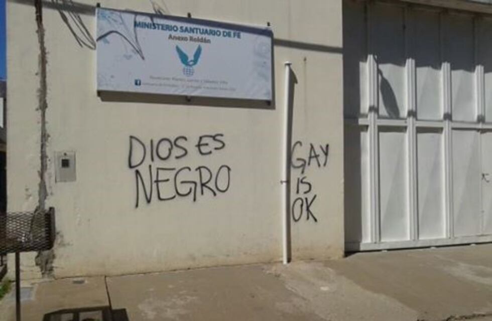 Vandalizaron un templo evangelista con pintadas ofensivas