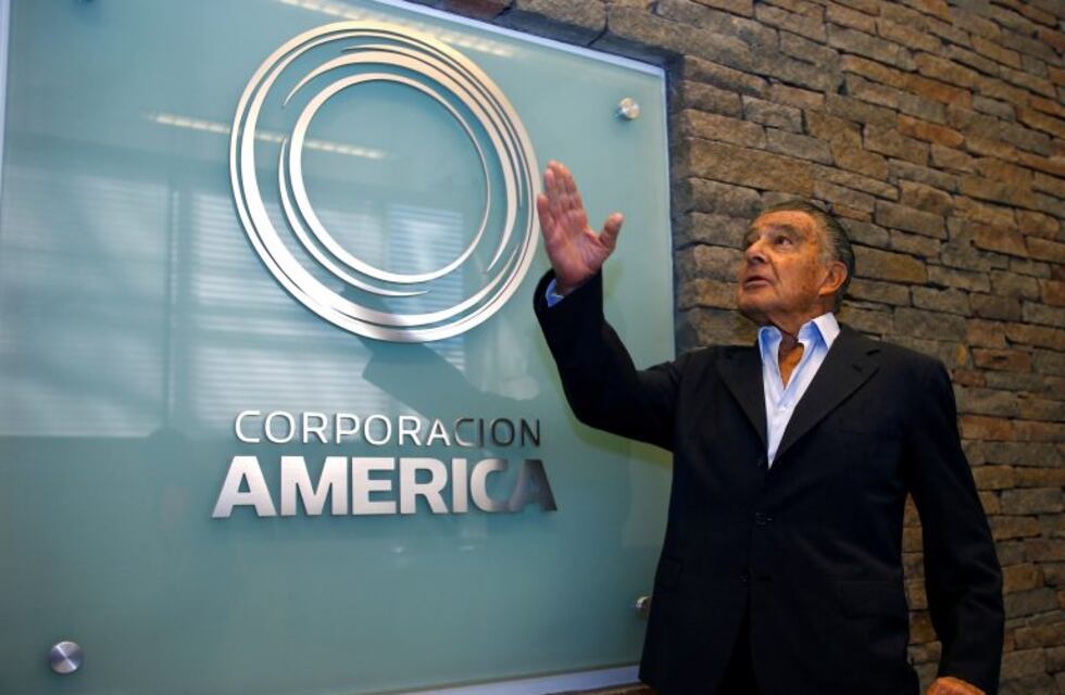 Cuadernos de las coimas: allanaron propiedades del empresario Eduardo Eurnekian