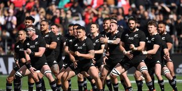 Mundial de rugby: Luke Jacobson es baja en los All Blacks por conmoción cerebral\u002E (AP)