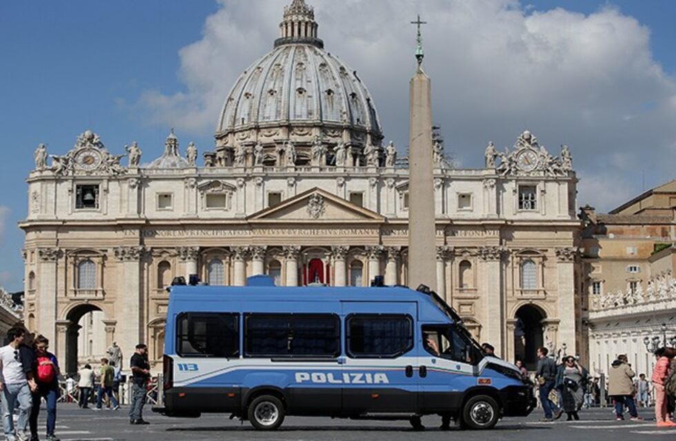La Policía del Vaticano interrumpió una orgía gay con drogas en un departamento de la Iglesia