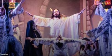 Representación de la pasión de Cristo con mirada guaraní en Posadas\u002E (MisionesOnline)