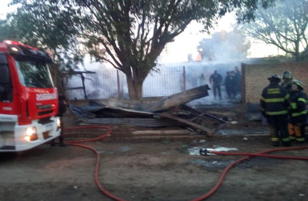 Murió un adolescente de 15 años que no pudo escapar del incendio de su casa