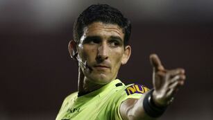 La Justicia de Mendoza emitió un fallo contra Andrés Merlos, quien recibió una inusual sanción por agredir a Andrés Fassi y Gustavo Gatti, presidente y vicepresidente de Talleres.