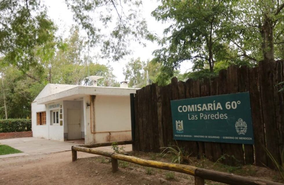 Robaron joyas, perfumes y ropa en una casa de familia