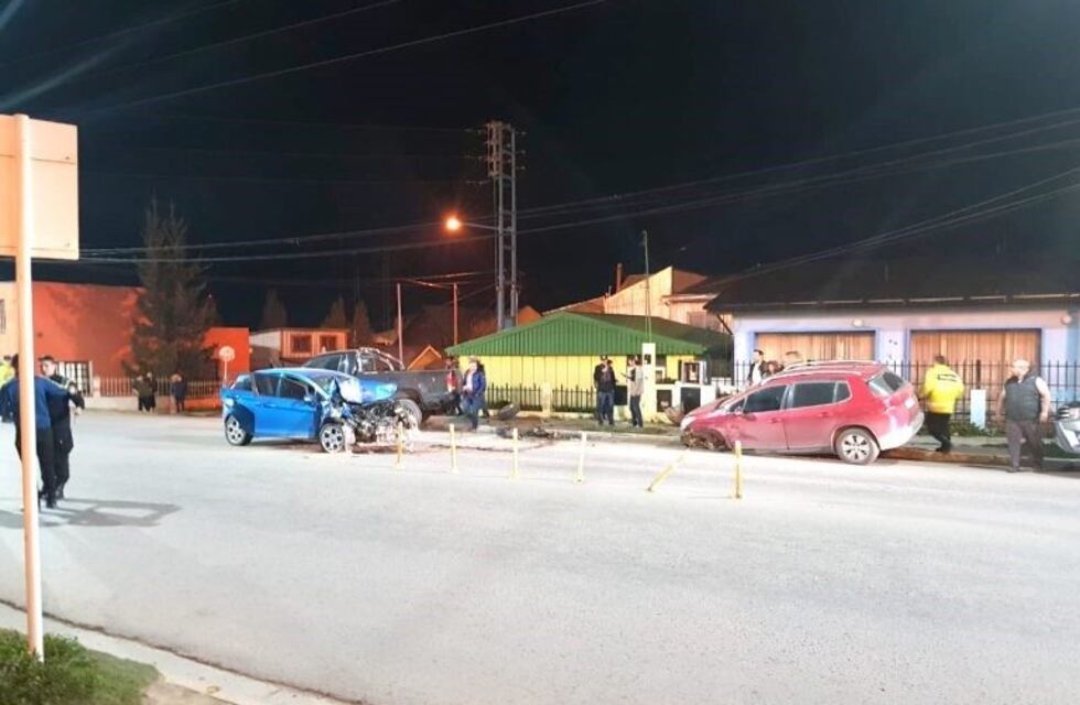Dos rodados fueron chocados a toda velocidad por un Ford Fiesta