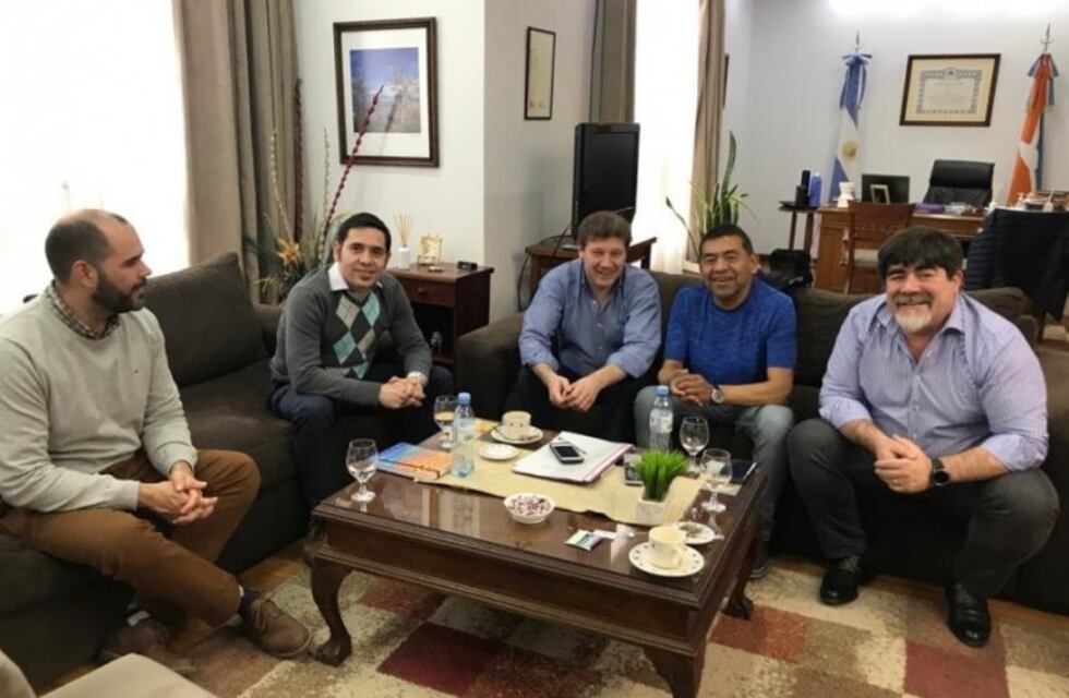 Melella se reunió con dirigentes petroleros para analizar la situación del sector