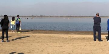 Dos personas desaparecieron intentando cruzar la laguna Setúbal\u002E (@hmsmariano)